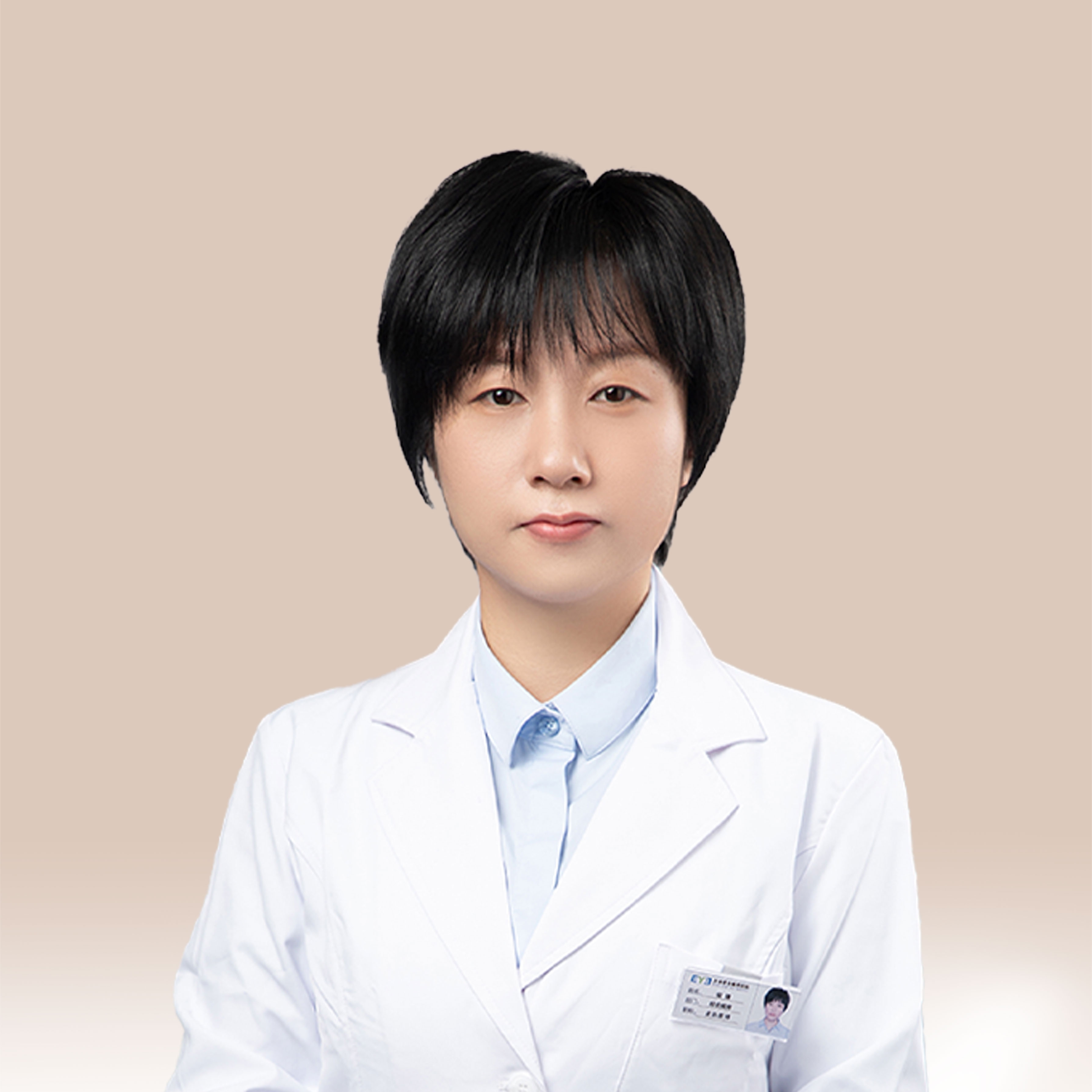 侯臻